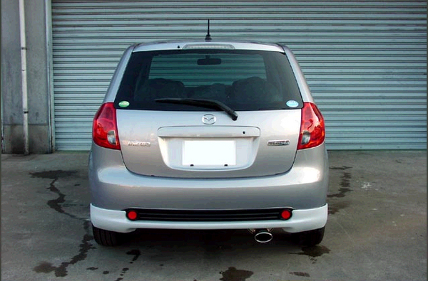 RE Amemiya VERISA REAR UNDER SPOILER