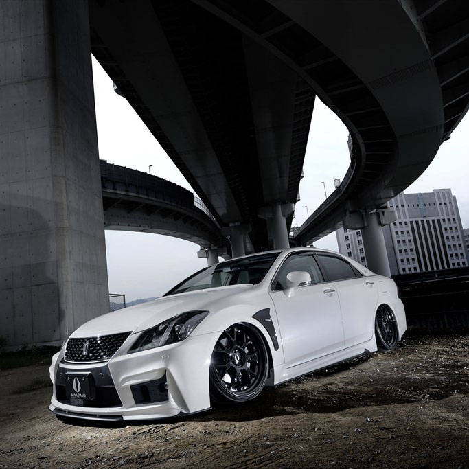 AIMGAIN クラウン GRS200 純VIP GT　フェンダーパネル