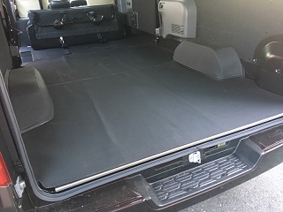 ARJ NV350キャラバン E26 DX/スーパーロングワイドボディ Rカーゴマット (ラバータイプ）