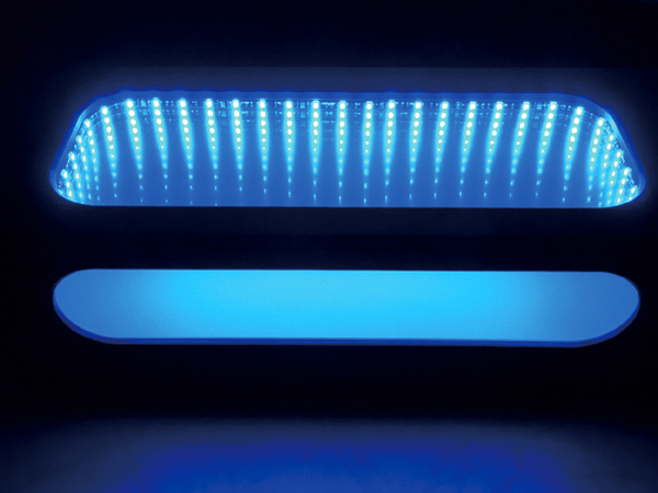 AVANZARE ヴェルファイア 20系 STORAGE WOOFER BOX OPTION：ライティングホールウインドウ（上窓）