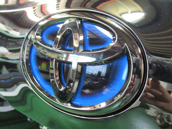 BEVERLY AUTO JAPAN ヴェルファイア 30系/アルファード 30系 BKクローム リアTマーク