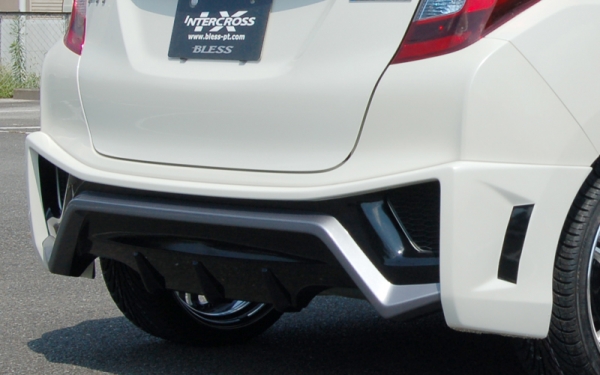 BLESS フィット GK3-6 ※RS及びSパッケージ車 除く リアハーフスポイラー FRP製 メーカー塗装済