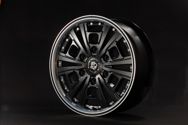 BLUME ハイエース 200系 NEW! 海神 (シーヴァ) (16インチ)