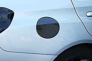 CHARGE SPEED WRX STI VAB / WRX S4 VAG フューエルリッドカウル ドライカーボン 綾織