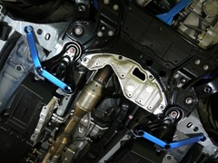 CUSCO ヴェルファイア ハイブリッド ATH20W パワーブレース リヤサイド