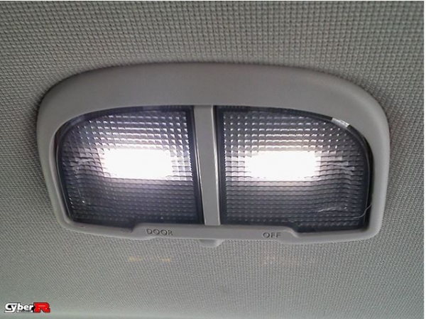 CyberR レヴォーグ VM# LEDセンタールームランプ