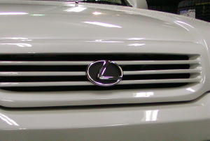 ELFORD LANDOCRUISER 120 PRADO エアロマスク用Lマーク＆台座セット