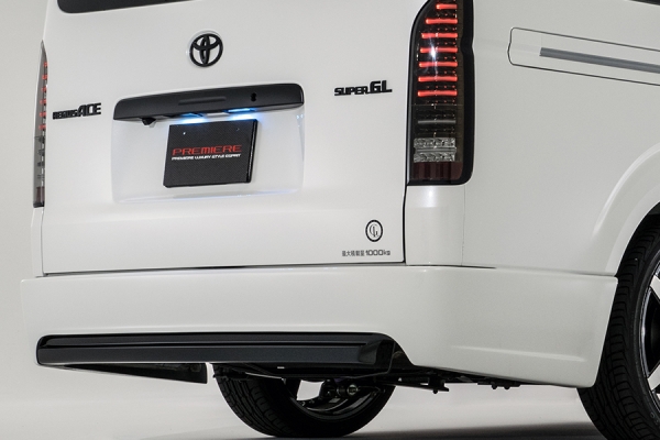 ESPRIT PREMIERE ハイエース 200系 4型 標準ボディ (13.12-) PREMIERE リアバンパー