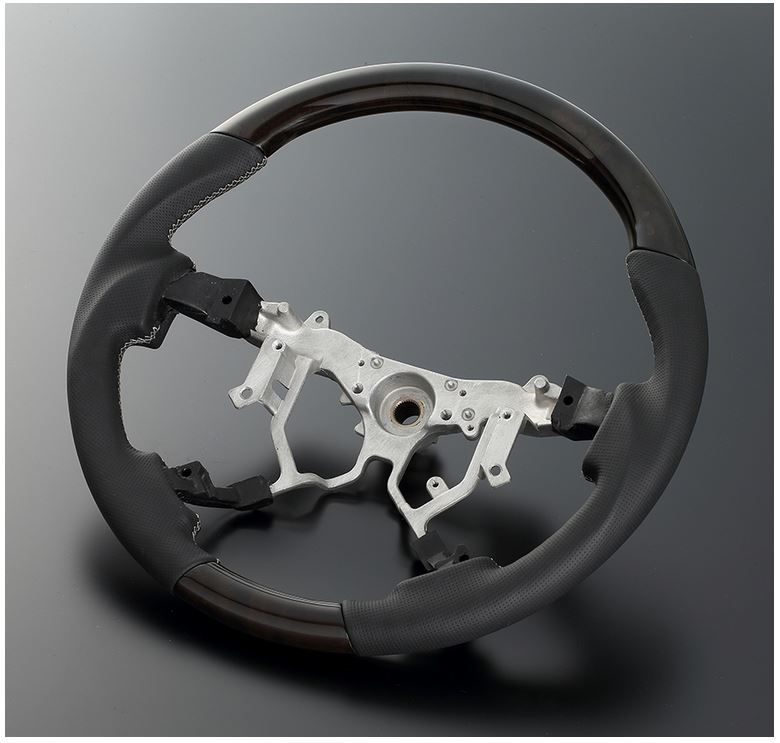 ESPRIT PREMIERE ハイエース 200系 4型 標準ボディ　PREMIERE ガングリップステアリング　