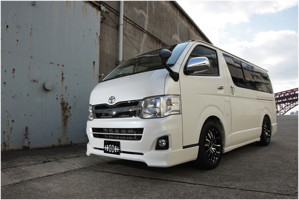 FEEL / Hearts ハイエース 200系 後期 フルキット（3点）