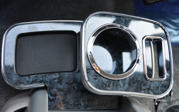 FEEL / Hearts ハイエース 200系 ドリンクホルダー