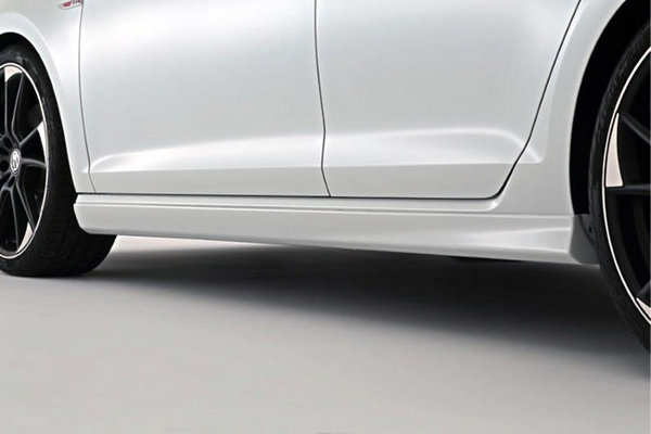 GARAGE VARY VW GOLF 7 TSI /GTI サイドステップ FRP製