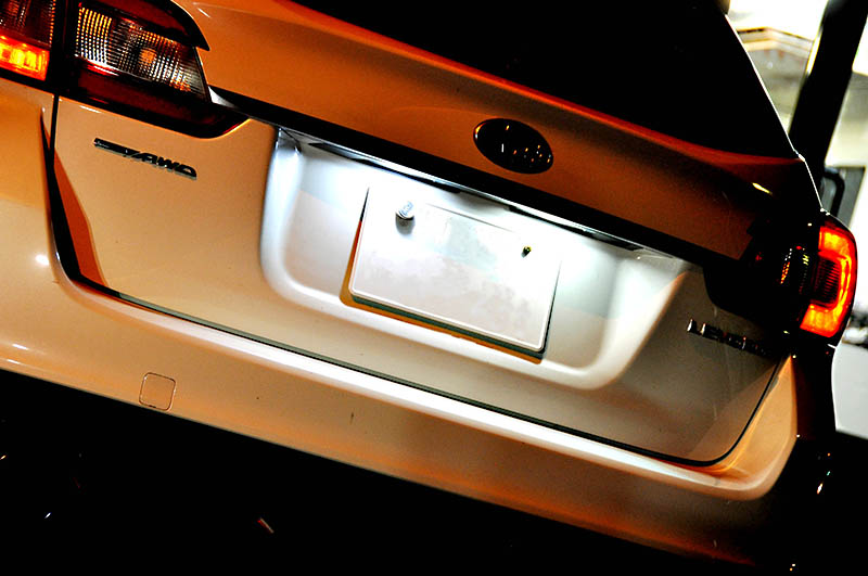 LIBERAL レヴォーグ VM　LEDライセンスバルブ