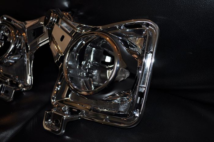 LDJ DESIGN / GRAZZE ハイエース 200系 3型 ハイパークローム メッキフォグカバー