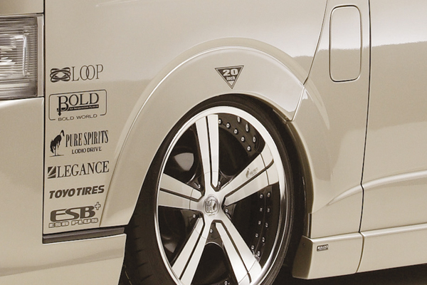 LEGANCE ハイエース 200系 ABSオーバーフェンダー