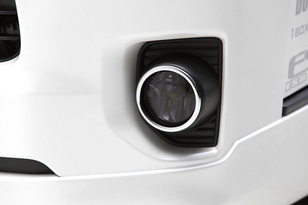 LEGANCE ハイエース 200系 標準ボディ カラーフォグカバーセット (LEDバルブ付属) 左右セット