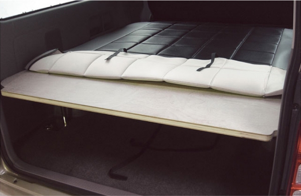 LEGANCE ハイエース 200系 標準ボディ 1-4型 グレード：スーパーGL ワッフルベッドカバー カラー：ブラック×グレーライン