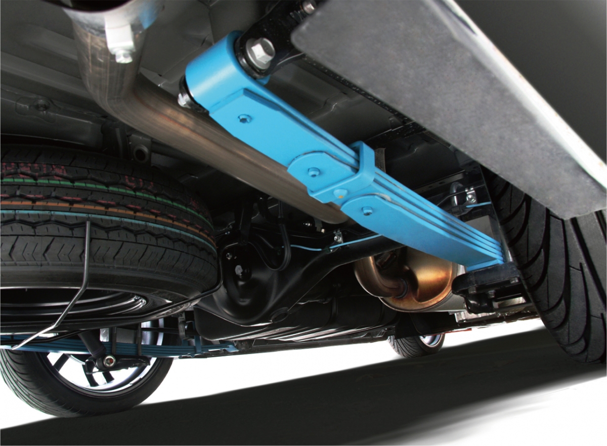 LEGANCE ハイエース 200系 コンフォート リフトアップリーフ