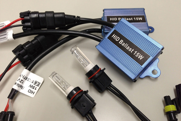 LEGANCE ハイエース ワイド 200系 後期 3型 フォグHID