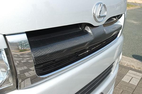 LUNATIC EMOTION ハイエース 200系 カーボングリルカバー (リアルカーボン綾織) 標準車用