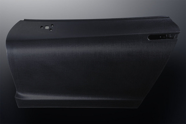 MINE's VX-ROM R35 GT-R ドライカーボンドア