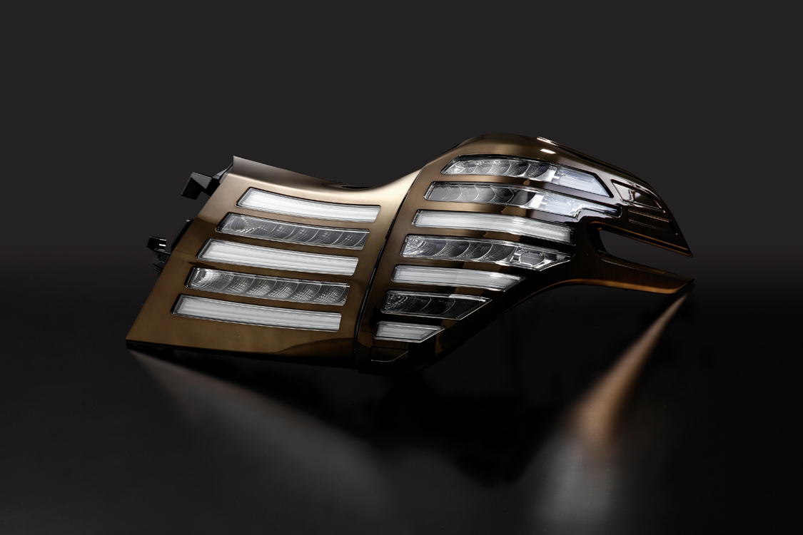 METEO TOYOTA 30系ALPHARD（アルファード）専用LEDテールランプ　クリアテール+ブロンズメッキカバー