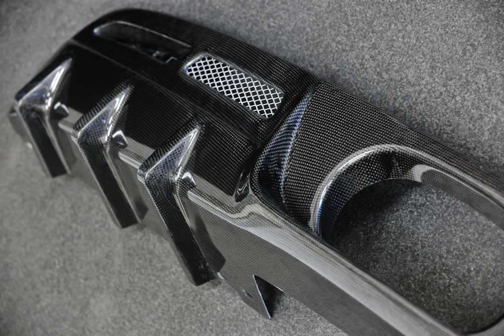 NOBLESSE CR-Z 純正ﾘｱﾊﾞﾝﾊﾟｰ用　リアディフューザー Carbon
