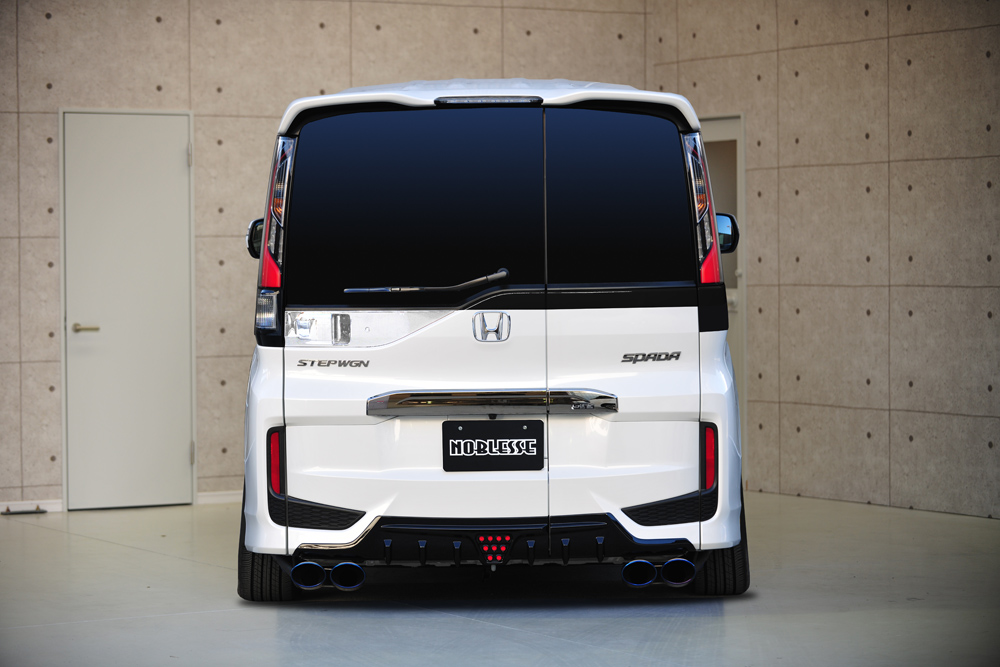 NOBLESSE ステップワゴン スパーダ RP 前期 リアディフューザー