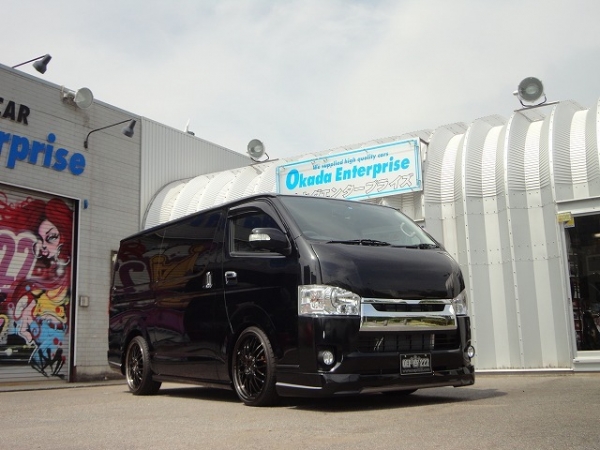 Okada Enterprise ハイエース 200系 標準ボディ 4型 3点セット(フロントハーフ +サイドステップ +リアバンパー)