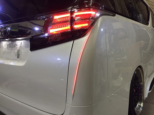 SIXTH SENSE アルファード 30 後期 LEDリアコーナーパネル