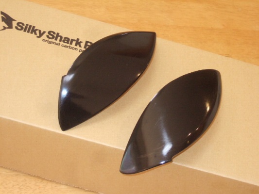 SilkySharkProject ハイエース 200系 テールレンズカバー