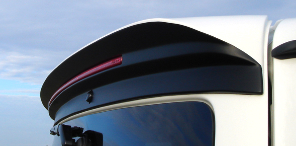 speziell ハイエース 200系 リヤウイング