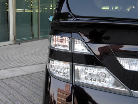 SHORIN ヴェルファイア TAIL LENS GARNISH