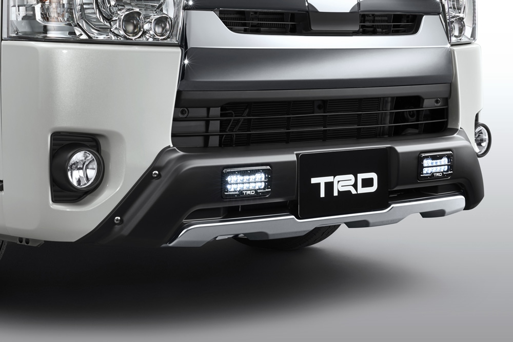 TRD ハイエース 200系 4型 標準ボディ フロントスポイラー LED付 