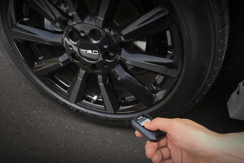 TRD ハリアー 60系 後期 タイヤ空気圧・温度デジタルゲージ