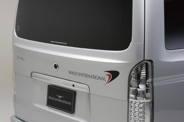 WALD 【C】ハイエース 200系 1/2型 標準ボディ EXECUT4E LINE VERSION2 リアゲートスポイラー