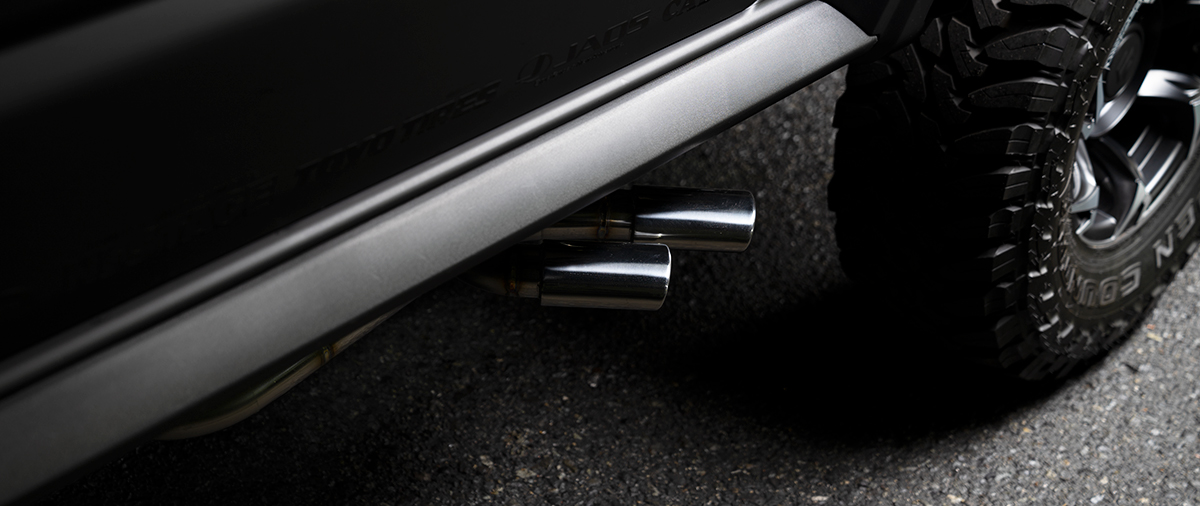 WALD 新型ジムニーシエラ JB74 SPORTS LINE BLACK BISON EDITION サイドマフラー OVAL80W