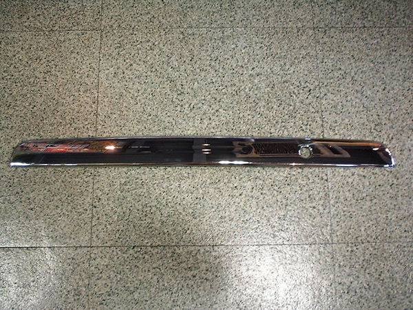 WORLD ハイエース 200系 1-4型 標準ボディ メッキリアゲートノブカバー