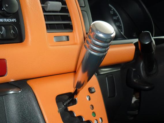 WORLD ハイエース 200系 1-4型 標準ボディ ビレットシフターノブ ラウンドリブタイプ