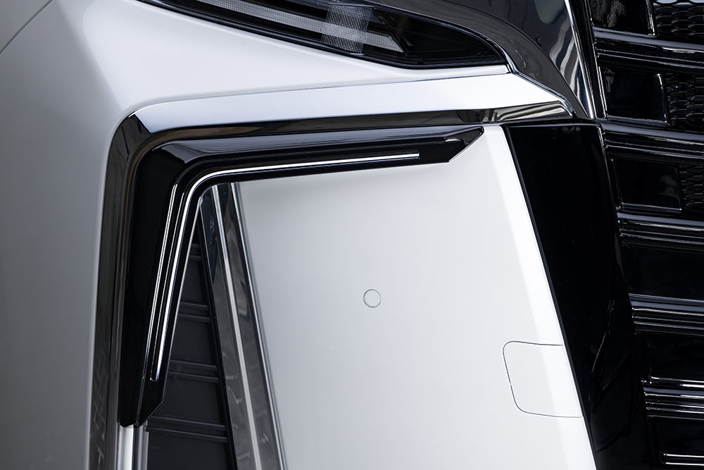 EXCLUSIVE ZEUS アルファード 30 後期 GRACE LINE Day light Kit